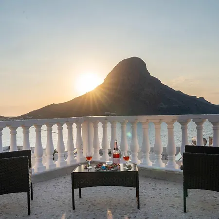 Dream House * Myrties