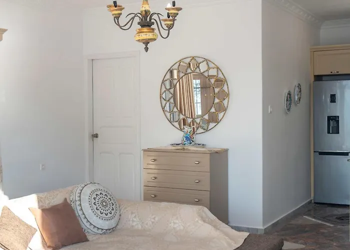 Dream House アパートホテル