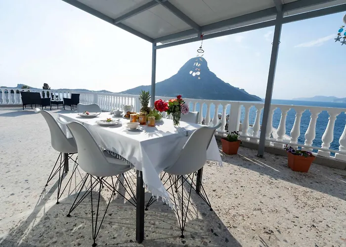 アパートホテル Dream House